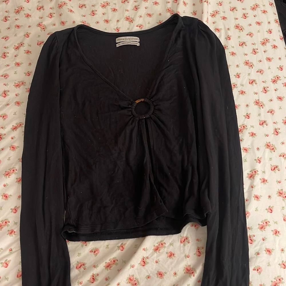 Keyhole long sleeve